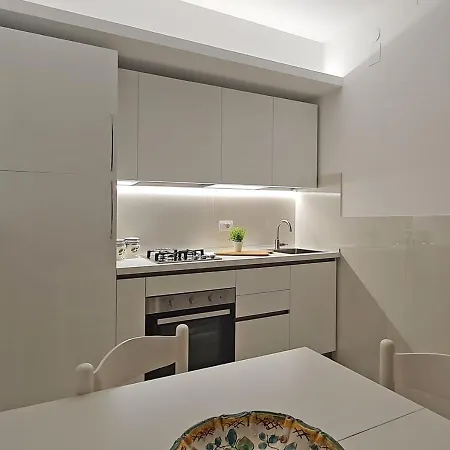 Elegante A Due Passi Dal Mare