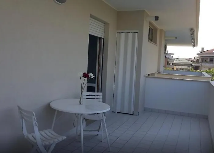 Elegante A Due Passi Dal Mare