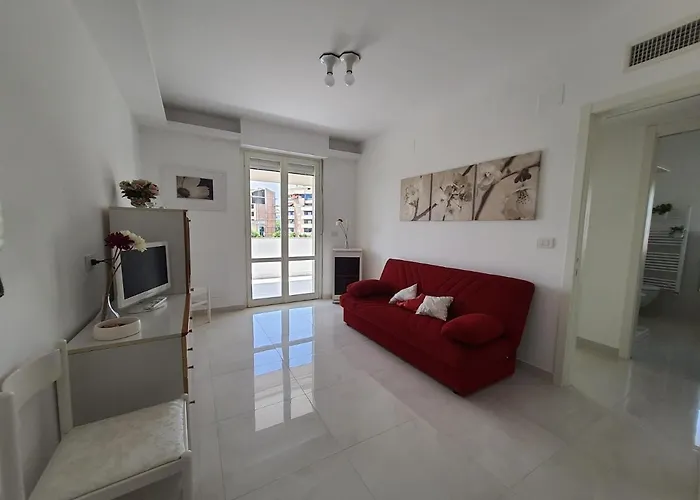 Апартаменты Elegante A Due Passi Dal Mare